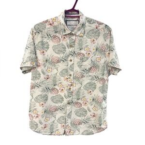 International Report Tropical Pineapple Floral Button-Up Shirt | Men’s Medium